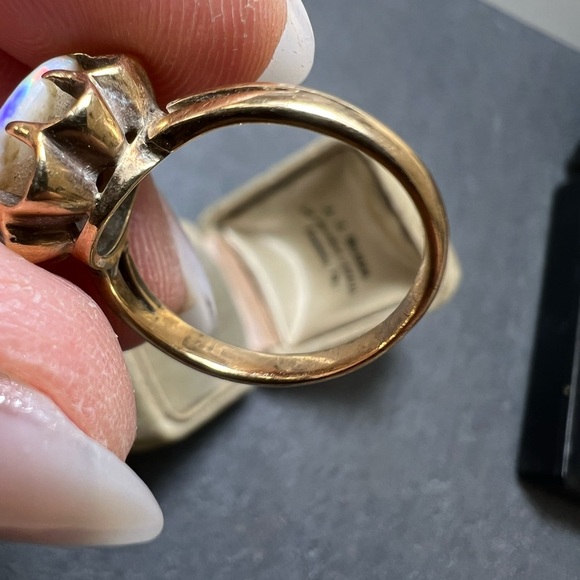 10K yellow gold and opal ring - Picture 3 of 15
